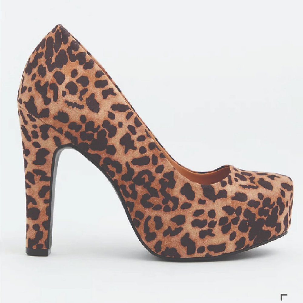 TORRID Leopard Pumps Sz 9.5WW